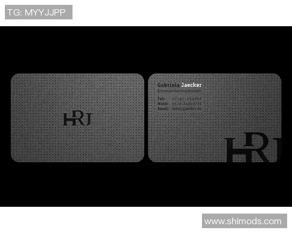 如何创作独特的足球明星名片设计技巧与步骤详解