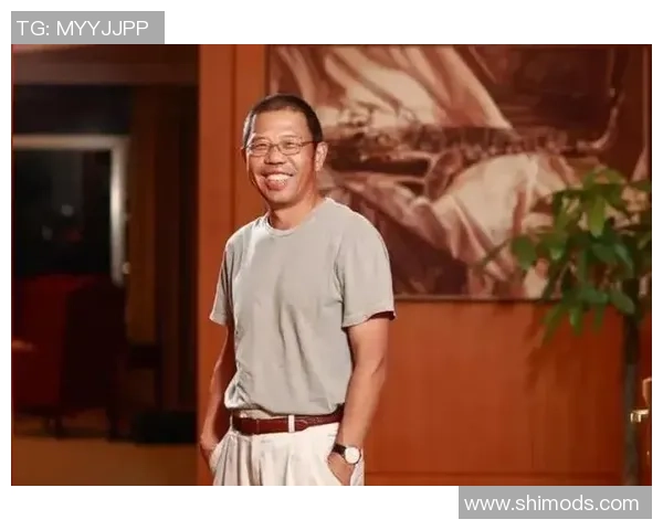 当足球明星的光环背后隐藏着多少艰辛与挑战的真实故事 当足球明星的光环背后隐藏着多少艰辛与挑战的真实故事